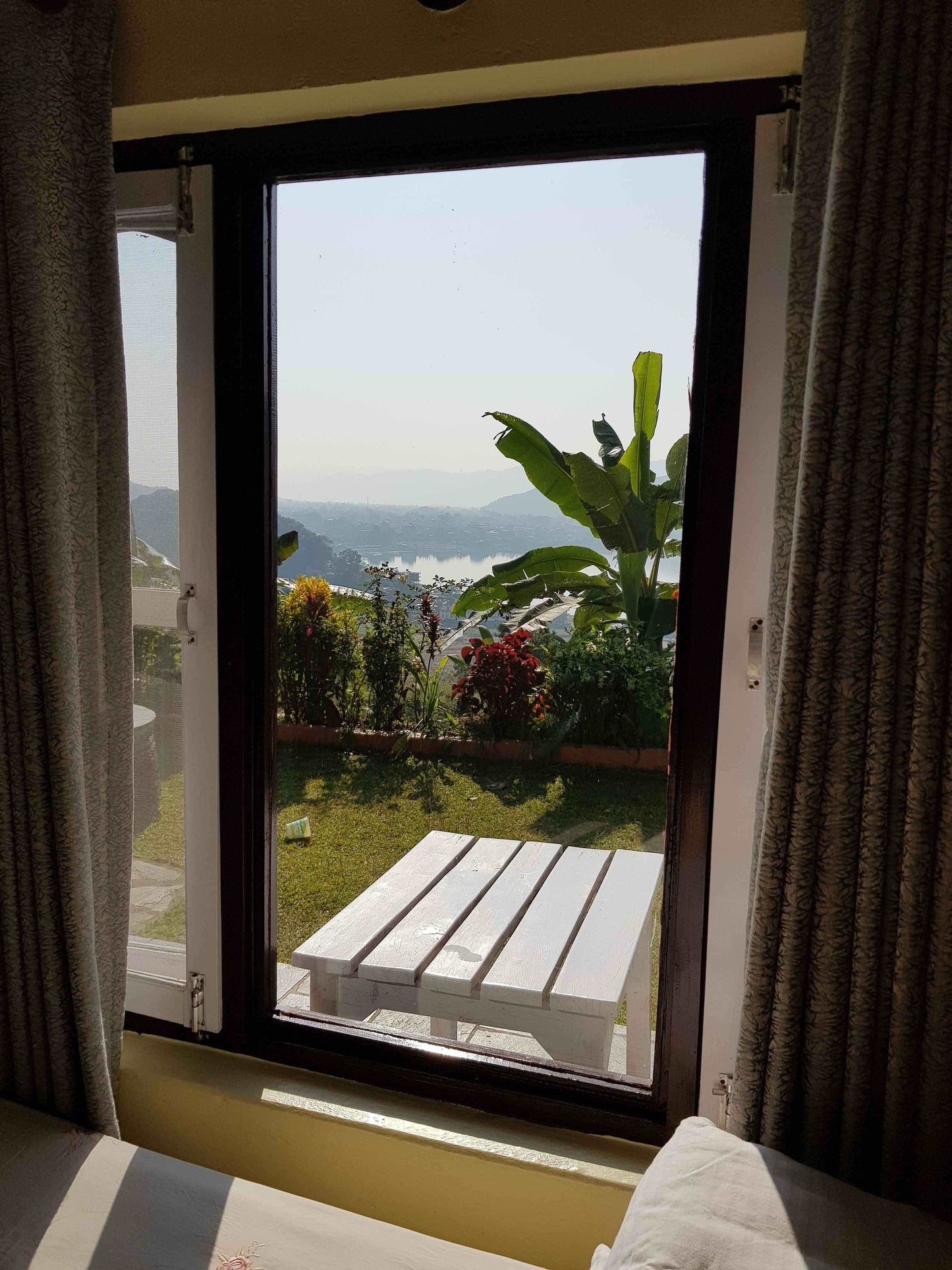 Phewa Room 2 (Standard Twin Room with Phewa Lake View) - Hidden Paradise Guest House & Retreat