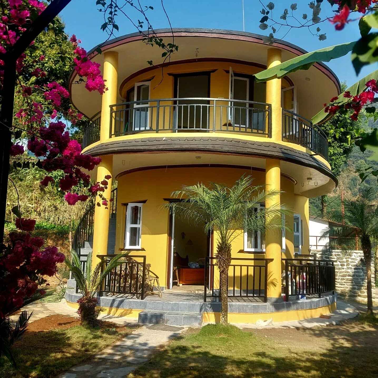 Round House Energy Room 2 (Deluxe Double Suite with Garden View - Ground Level) - Hidden Paradise Guest House & Retreat